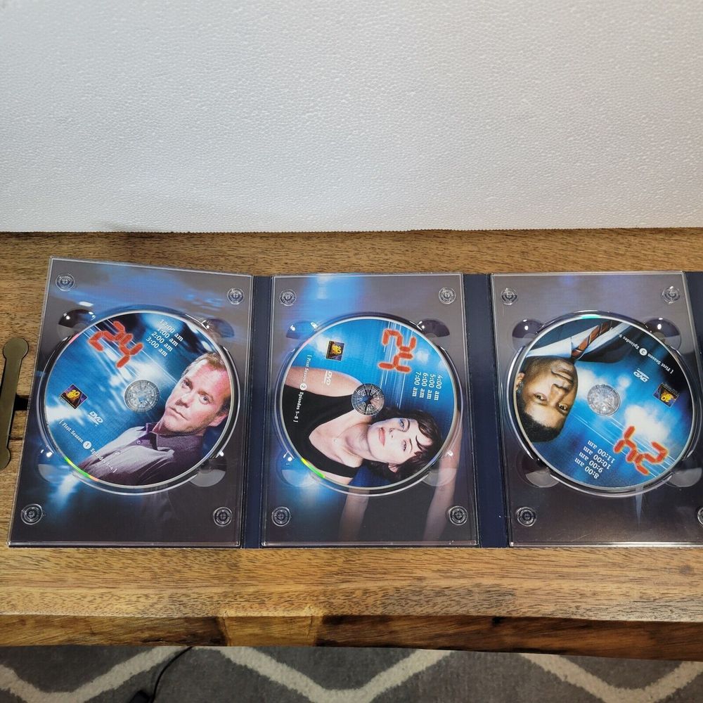24 Series DVD Seasons 1-4, Kiefer Sutherland Jack Bauer  USA - Picture 8 of 16